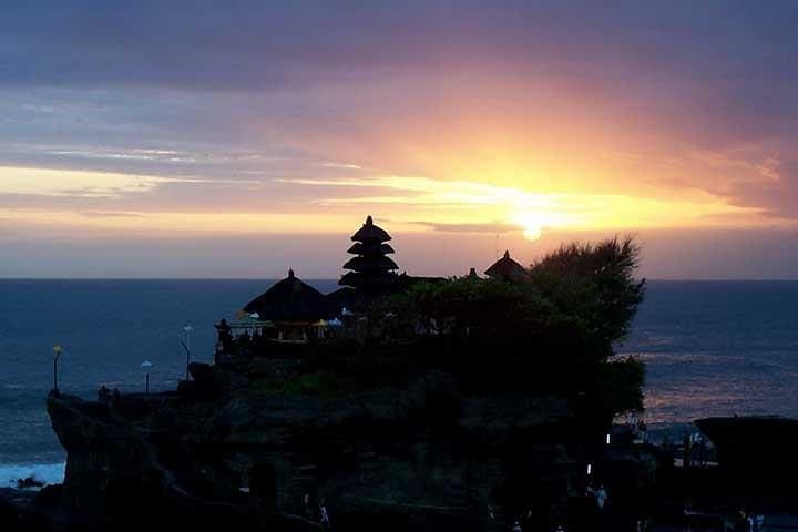 Private Chartered Car to Ubud Villages and Tanah Lot — photo 1 of 7