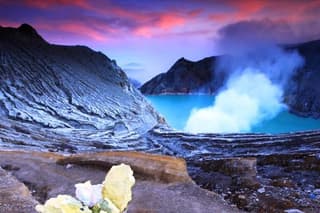 Overnight Mount Ijen Blue Fire Trek Tour From Bali (Private-All Inclusive)