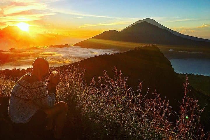 Mount Batur Volcano Sunrise Trekking With Ubud Rice Terrace — photo 1 of 11