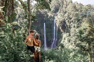 Premium Sunrises, Rice Fields, and Waterfalls Tour