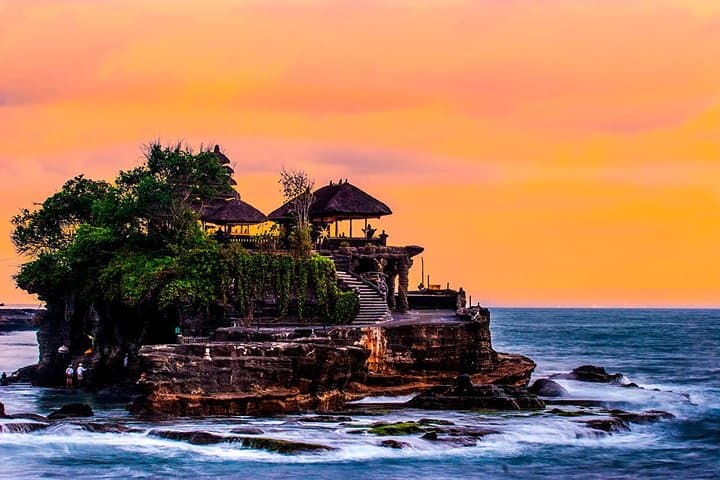 Tanah Lot Sunset and Spa Tour from Bali — photo 1 of 7
