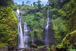 Sekumpul Waterfalls Trekking Tour
