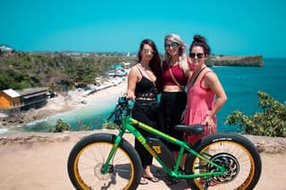 Uluwatu Temple Balangan Beach eBike Private Tour