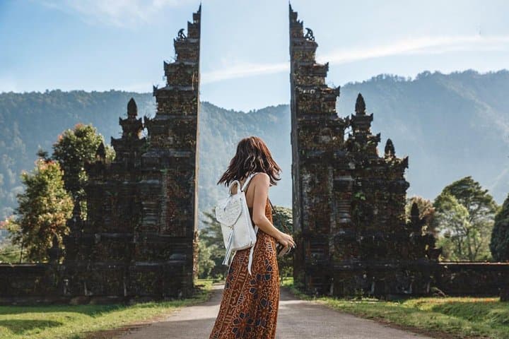 Handara Gate, Bratan Temple & Insta Spots — photo 1 of 5