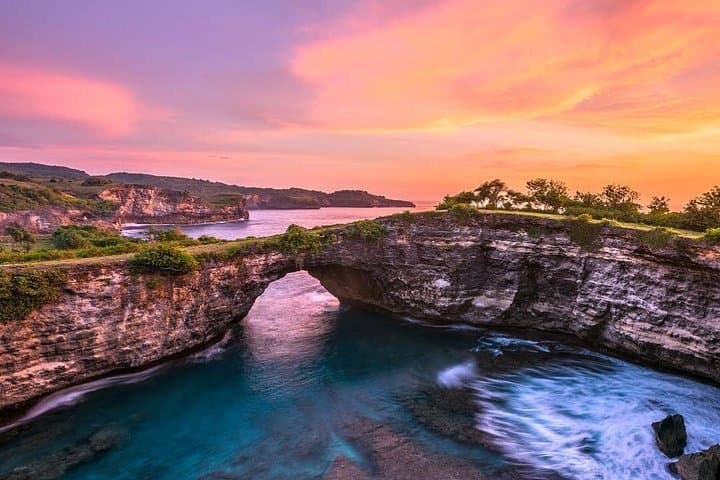 West Trip and Snorkeling Nusa Penida — photo 1 of 8