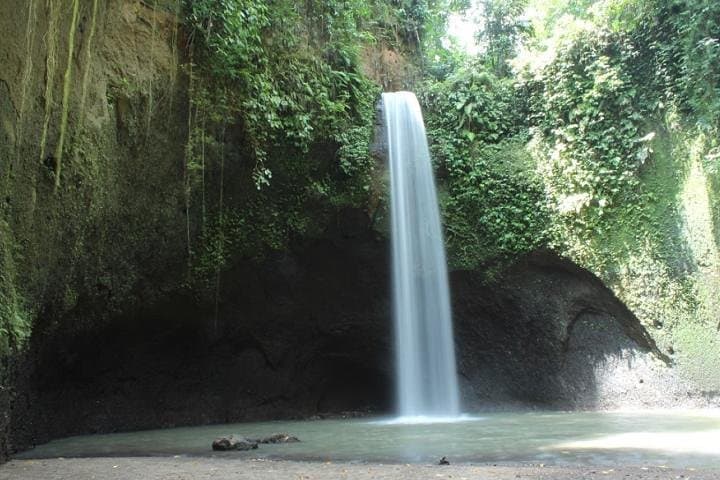 Discover Two waterfalls in the Centre Of Bali - Tibumana, Kantolampo Waterfalls — photo 1 of 5