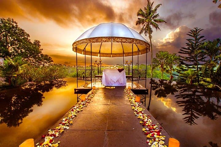 Infinity Amore Romantic Dining in Ubud — photo 1 of 9