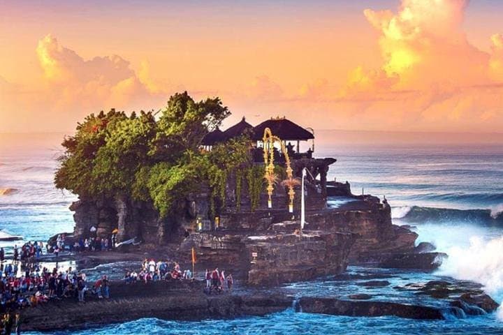 Full Day Private Experience Bedugul Jatiluwih and Tanah Lot — photo 1 of 8