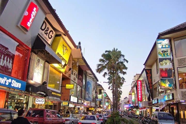 Kuta District Shopping Trip with Spa Massage — photo 1 of 6