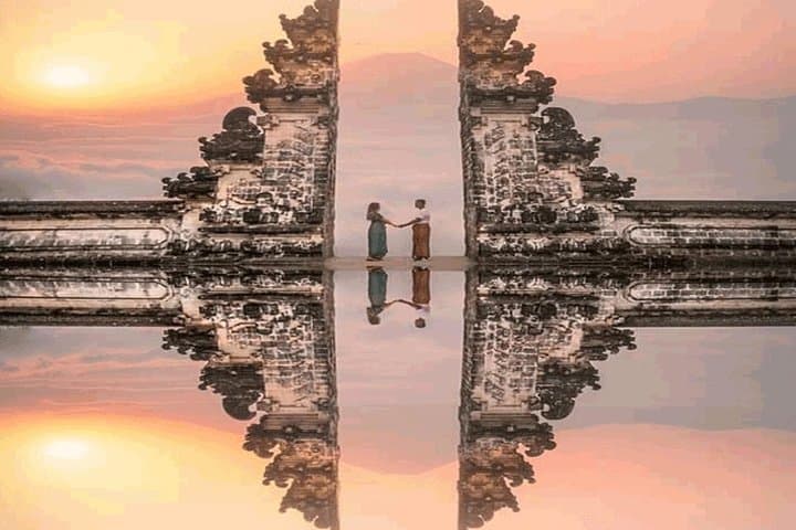 Bali Instagram Tour and Sunrise at gate of heaven — photo 1 of 6