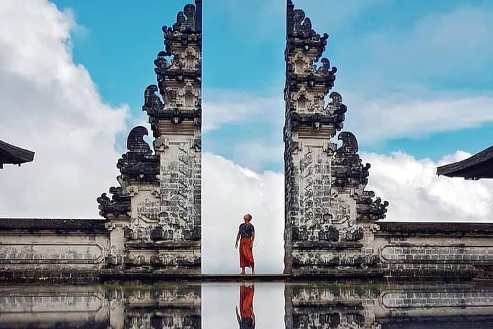 Bali Instagram Tour: A Viral Picturesque Spot Visit with Guide — photo 1 of 15