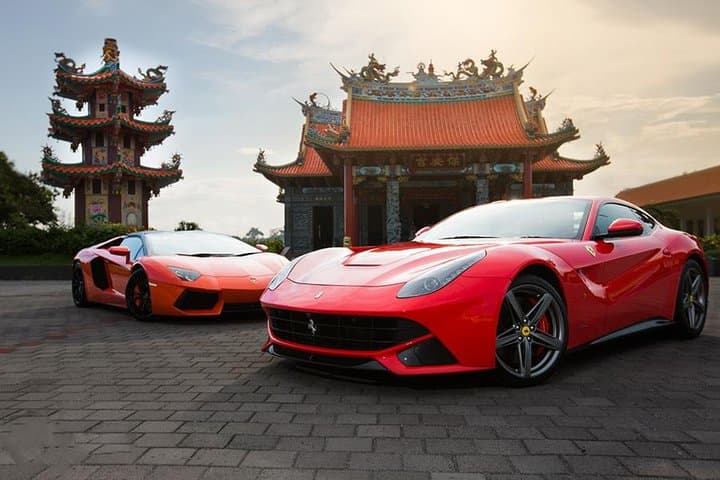 Bali Luxury Private Rent Car with Professional Chauffeur — photo 1 of 13