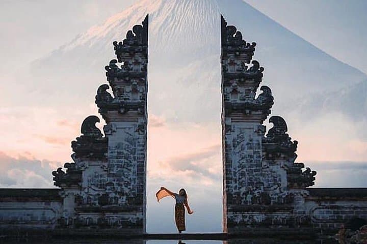 Full-Day Eastern Gate of Heaven at Lempuyang Temple — photo 1 of 7