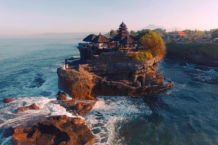 Ubud Guided Tour & Iconic Tanah Lot Temple — photo 1 of 12