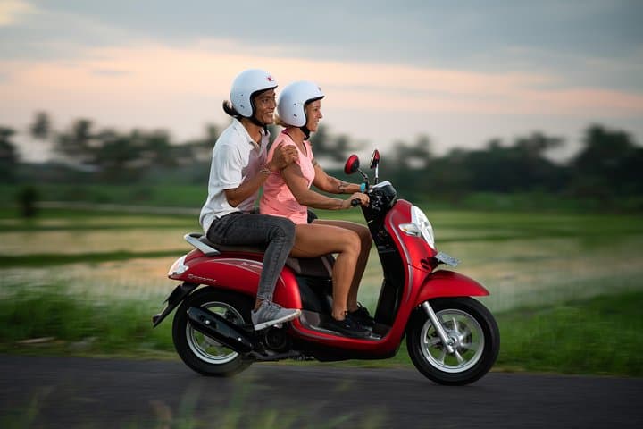 Canggu Scooter Lessons — photo 1 of 17