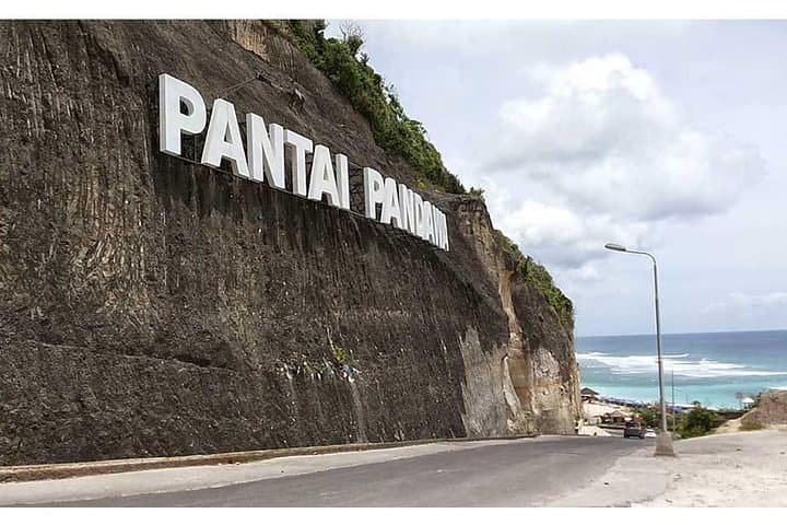 Pandawa Beach,Uluwatu Temple-Kecak-Dance&Dinner at Jimbaran Beach — photo 1 of 7