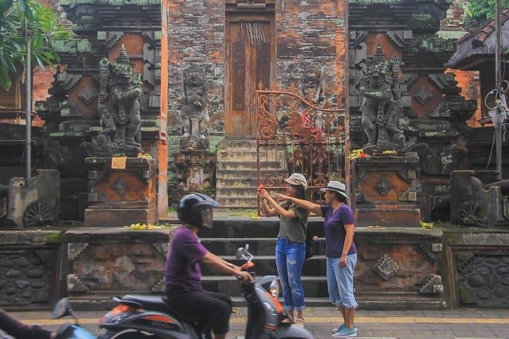 Walking Tour Denpasar Sightseeing — photo 1 of 19