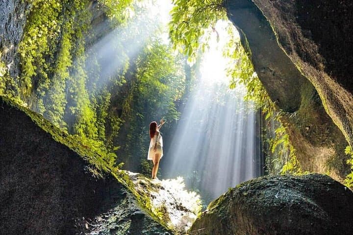 Hidden Gems Bali Tour - Private Tour with Wifi onboard — photo 1 of 6