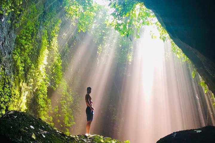 Beji Guwang Hidden Canyon With Tukad Cepung Waterfalls — photo 1 of 6
