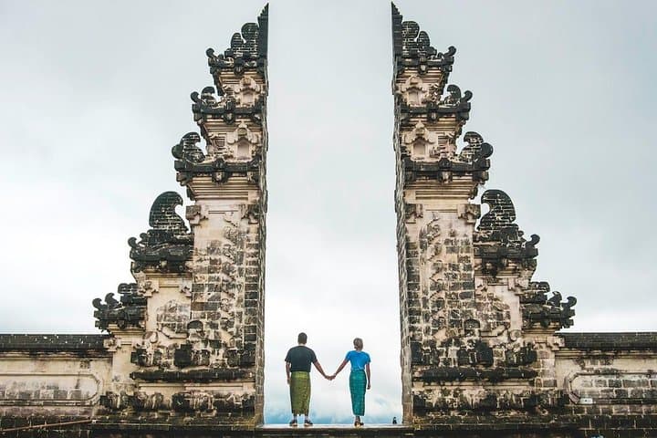 Gate of Heaven Lempuyang Temple and East Bali Tours — photo 1 of 9