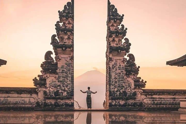 The Gates of Heavan - Ubud Jungle Swing & Waterfall Tour — photo 1 of 10