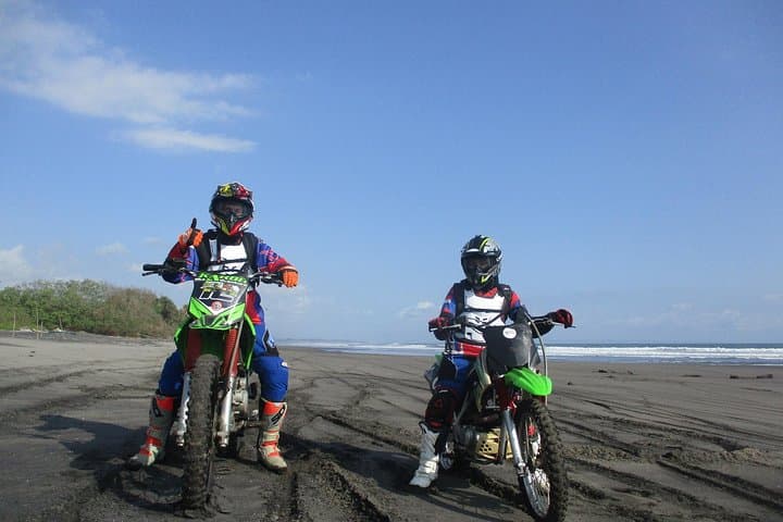 BEGINNER RIDE - Learn to ride and enjoy the sandy beach — photo 1 of 12
