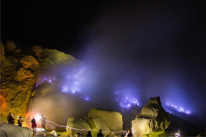 Ijen Blue Flame from Bali — photo 1 of 3