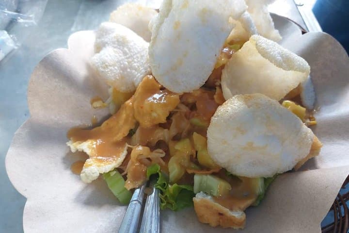 Female Driver / Taste The Unique Indonesia's Street Food — photo 1 of 4