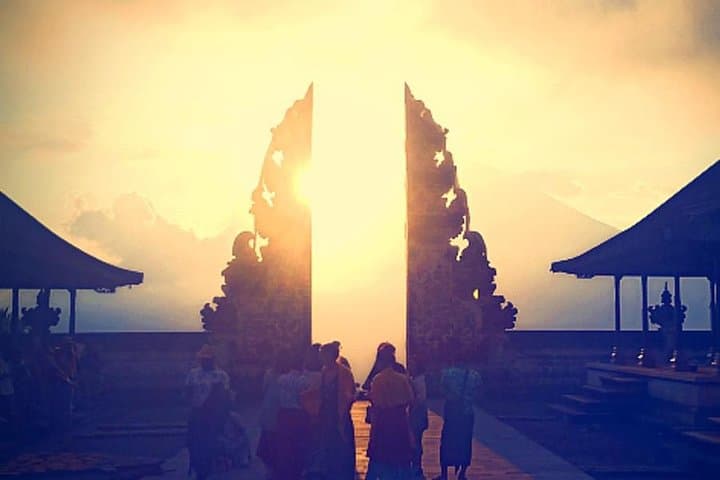 The Charm of East Bali - Besakih Mother Temple with Lempuyang Gate of Heaven — photo 1 of 5