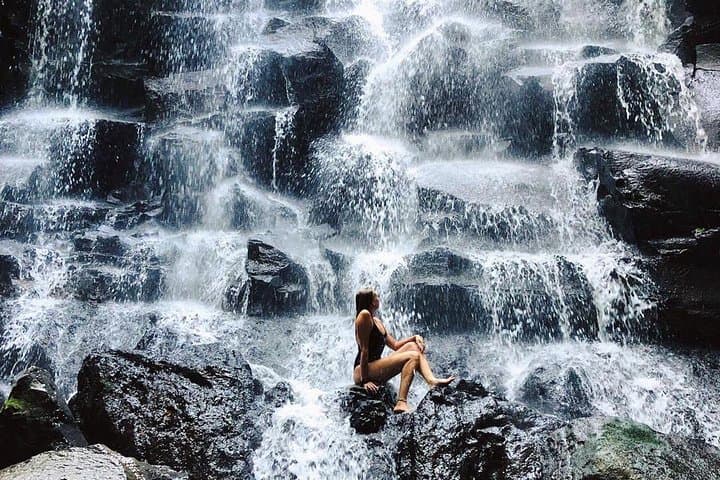 Ubud Shared Tour: Ubud Waterfalls, Tegalalang & Holy Water Temple — photo 1 of 8