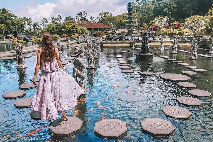 Gate of Heaven - Tirta Gangga Royal Water Palace - Tukad Cepung Waterfall — photo 1 of 8