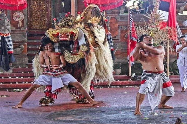 Barong Kris Dance and Blue Lagoon Beach Snorkeling with transport — photo 1 of 16