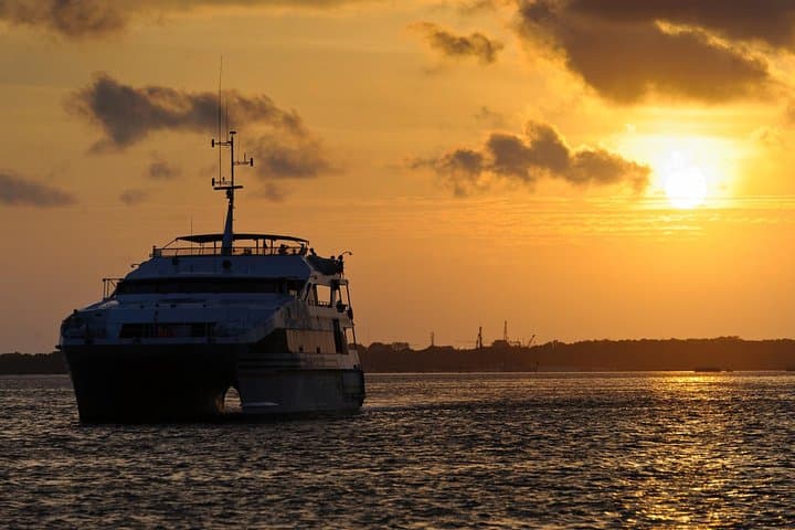 Bali Hai Cruise: Sunset Dinner Cruise Activity(FUN TRIPS) — photo 1 of 8