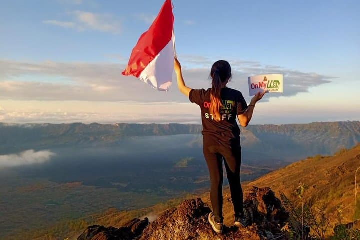 Mount Batur Sunrise Trekking Tour - Uluwatu area — photo 1 of 14