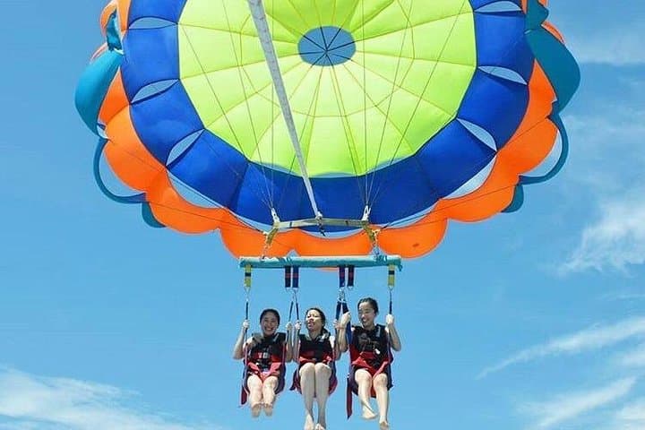Bali Parasailing Watersport Nusa dua — photo 1 of 7