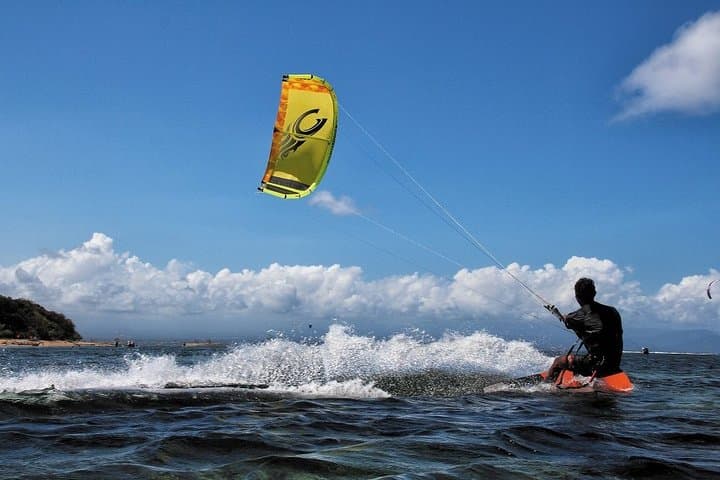 Watersport and Sunset in Uluwatu — photo 1 of 13