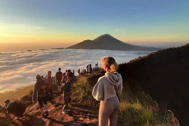Mount Batur Sunrise Trekking Guide — photo 1 of 16