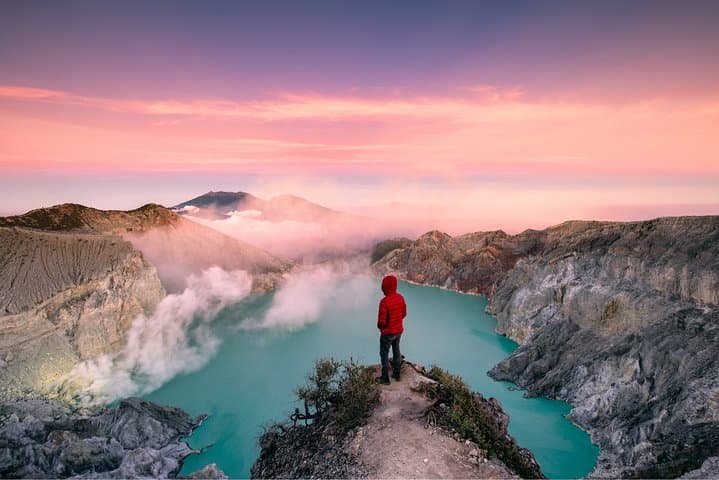 Mount Ijen Crater Volcano Midnight Trekking Private Tour from Bali – Full Day — photo 1 of 14