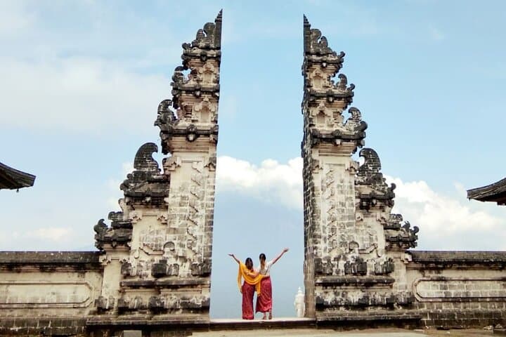 Bali Iconic - Waterfall, Swing & Temple Private Tours — photo 1 of 9