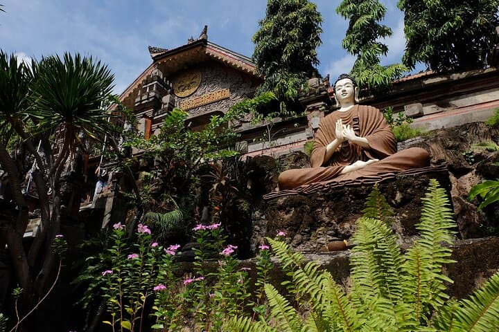 Amazing Full Day Northern Bali Trek and Hot Springs Tour — photo 1 of 6