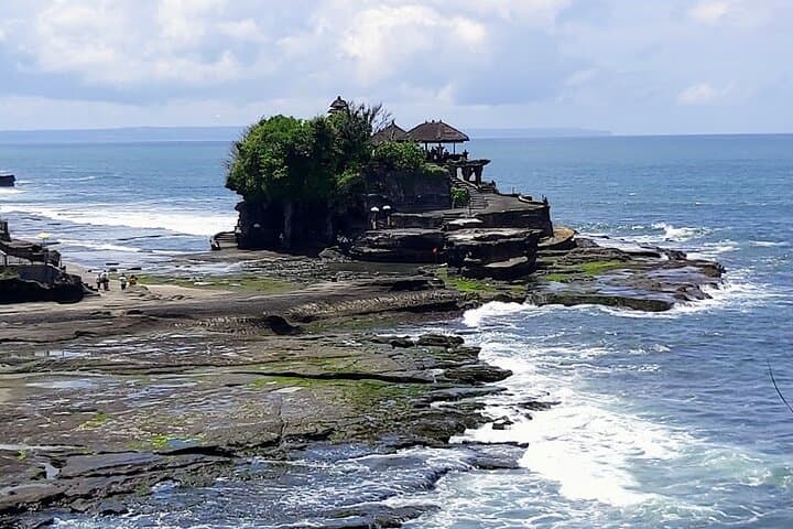 Tanah Lot Temple Tour And Jimbaran beach Sunset Seafood Dinner — photo 1 of 8