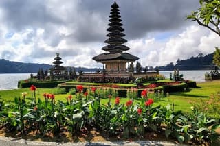 Private Tour Bayumala Waterfall And Rice Terrace UNESCO Site