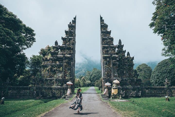 Private Tour: Bali Temples, Hidden Waterfall and Handara Gate — photo 1 of 9