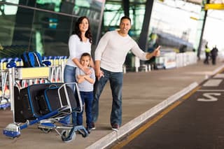 Private Arrival Transfer: Bali Airport to Jimbaran and Uluwatu Hotel