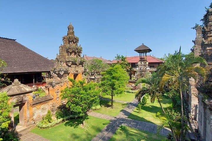 Private Bali Museum and Bajra Sandhi Monument Historical Tour — photo 1 of 7