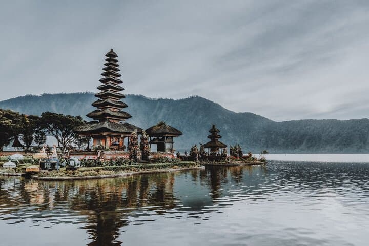 Bedugul Tour, Tanah Lot Temple with Kecak Show & Sea Food Dinner by Ocean View — photo 1 of 5