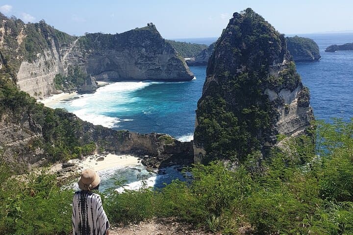 Departure From Bali island : 2- days 1 night Nusa penida island tour — photo 1 of 17