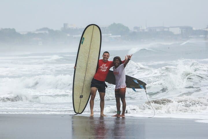 The funniest private 2 hour surf lesson, Canggu — photo 1 of 9