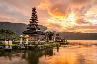 Exclusive Full Day Bali Temples, Lakes and Rice Terraces Tour