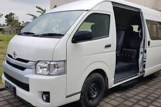 Private Transfer Airport To Kuta Area Toyota Hiace 16 Seats